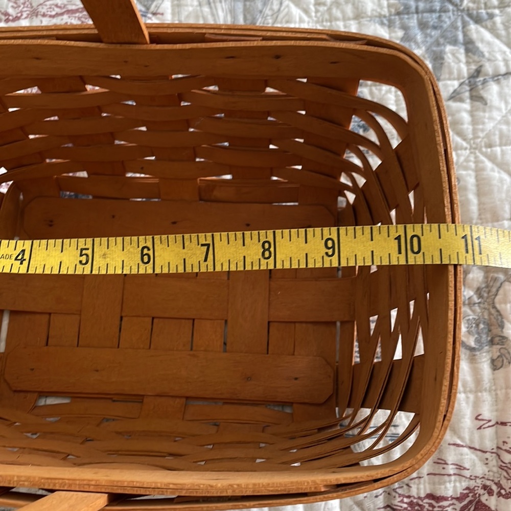 Longaberger 1997 One Handle Basket. - Picture 8 of 9